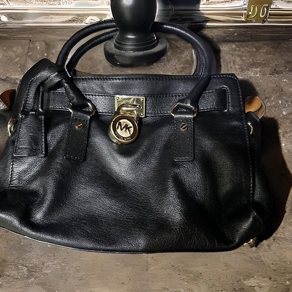 Michael Kors Crossbody - Picture 9 of 13